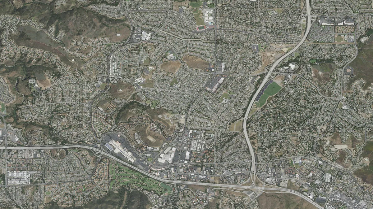 Aerial view centered on Thousand Oaks, California